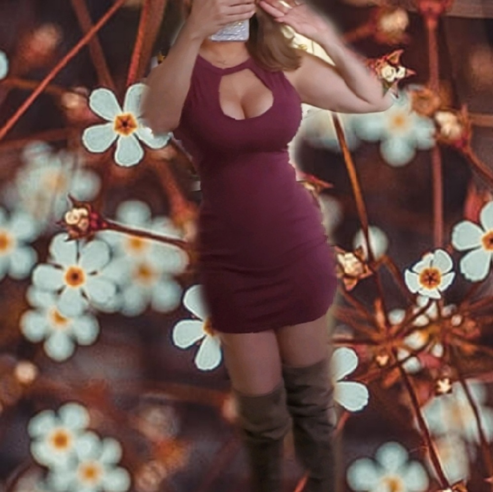 Keyhole, choker, mini burgundy dress